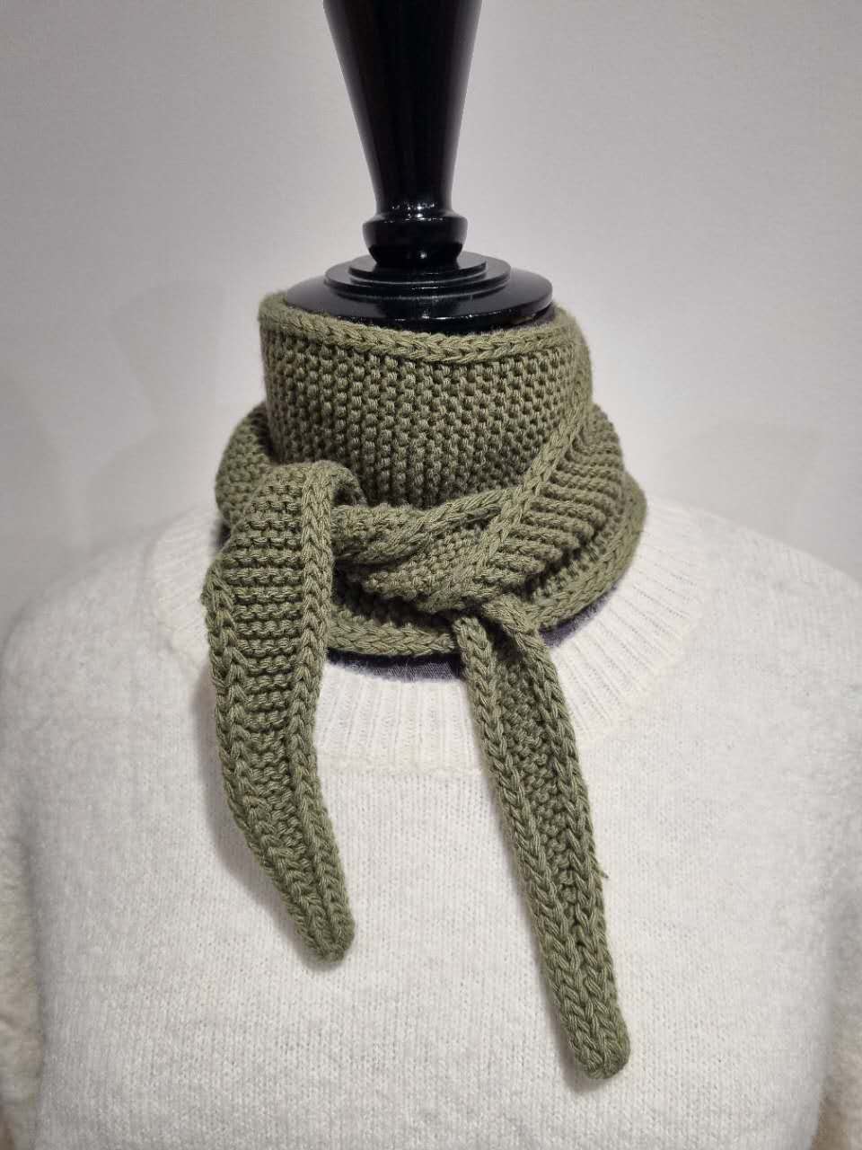 Kleiner "Sophie-Schal": Olive