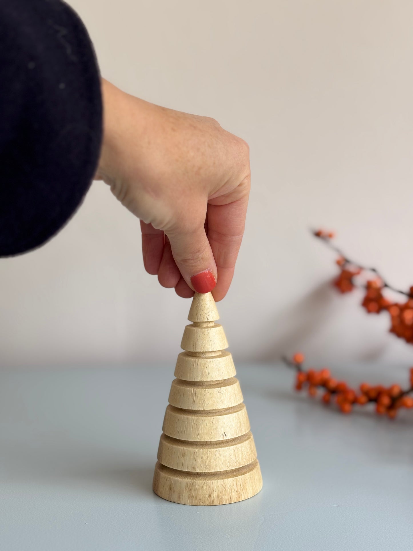 Deko-Baum aus Holz ~ hell grafisch