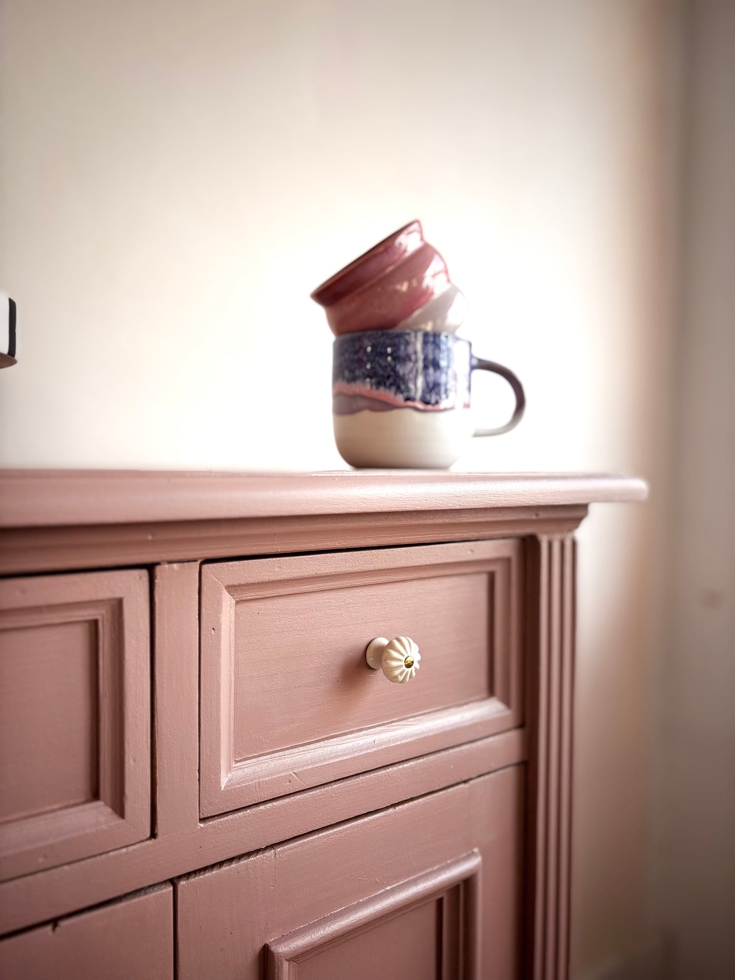 antiker kleiner Schrank/ Kommode ~ mauve