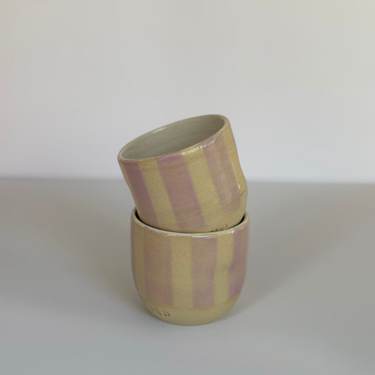 Becher Flieder gestreift