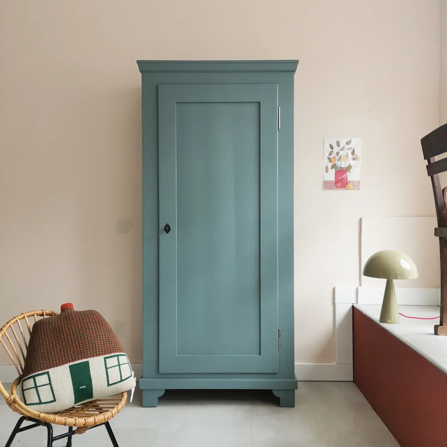 antiker Vorratsschrank/ Brotschrank - graublau/ rosa