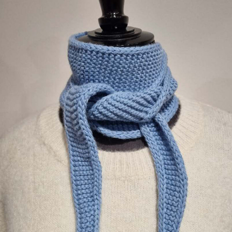 Kleiner "Sophie-Schal": Helles Blau
