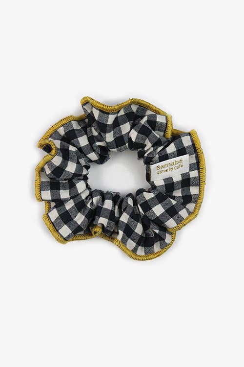 Vichy-Stoff-Haargummi mit kontrastierendem Overlockstich: Mandelgrün