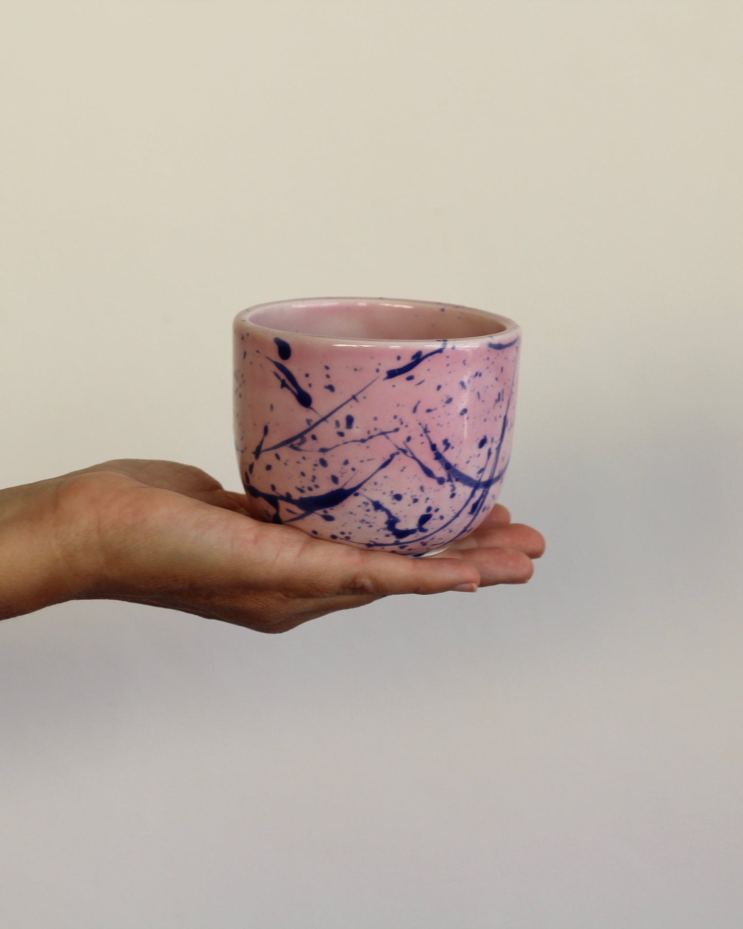 Becher rosa~blau