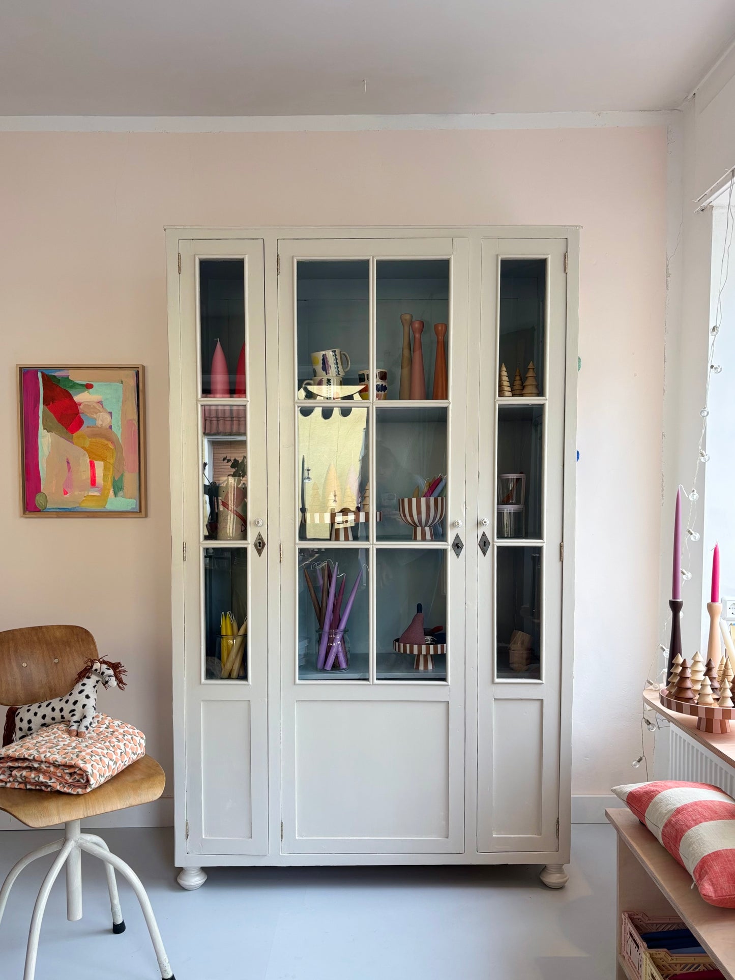 Antike Vitrine ~ vintage weiß/ hellblaugrau