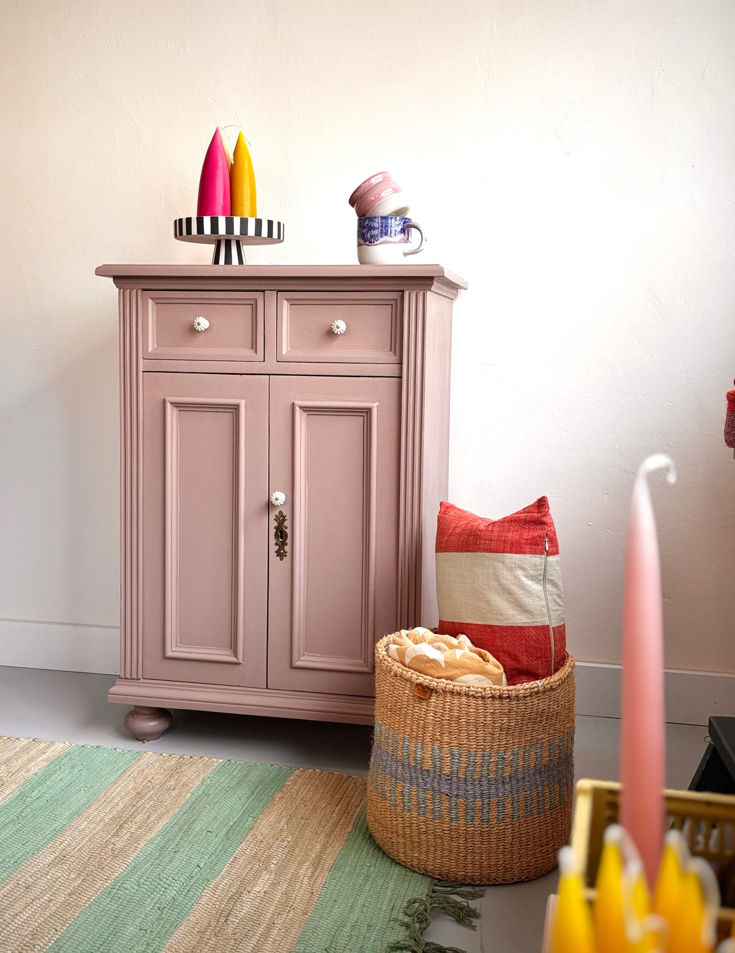 antiker kleiner Schrank/ Kommode ~ mauve