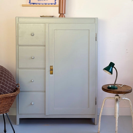 antiker Brotschrank - lamproom grey