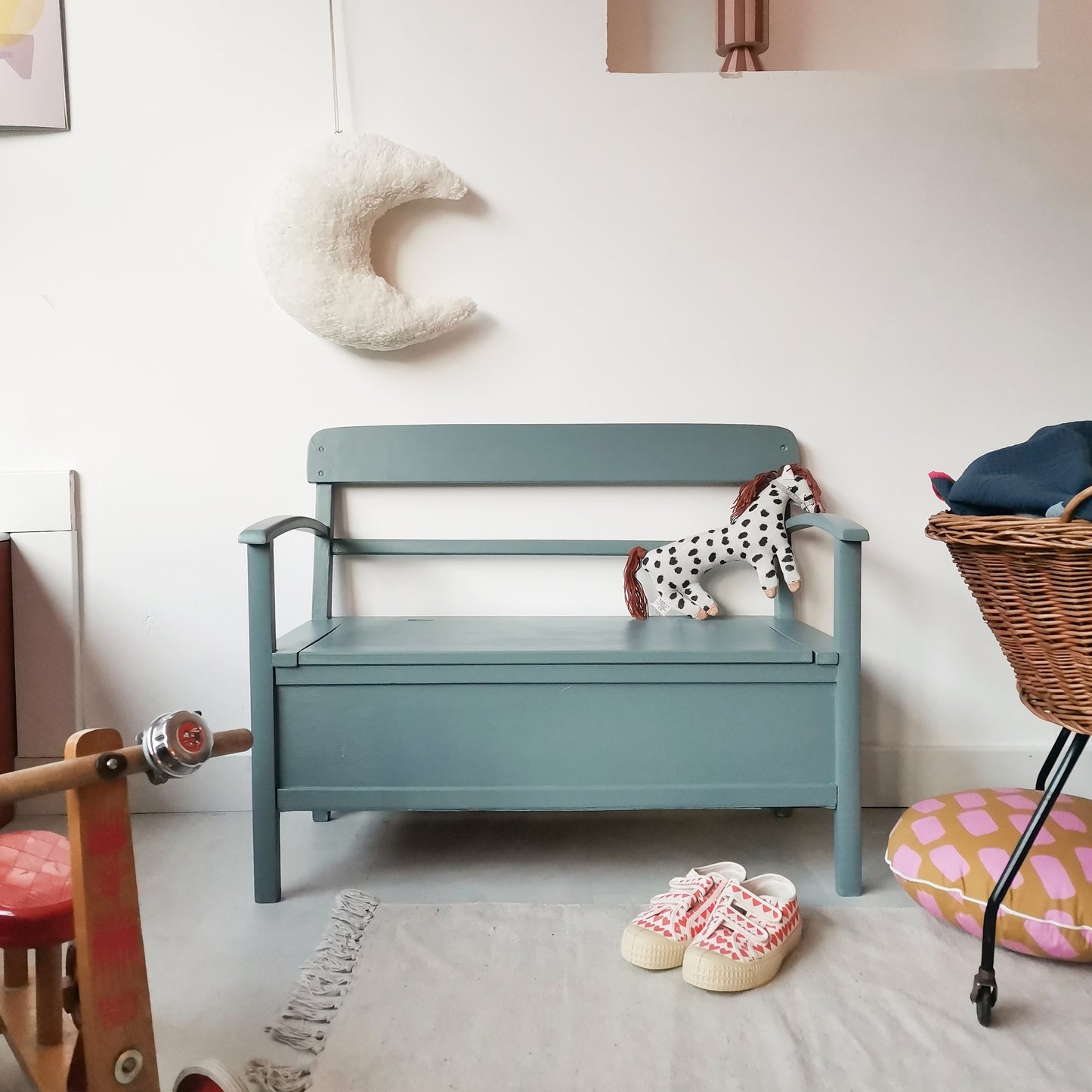 midcentury Kindertruhenbank - blaugrau
